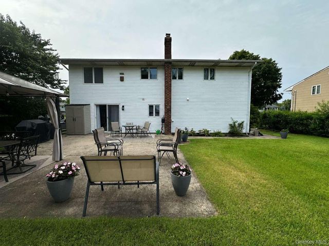 122 Jordan Street, Bay Shore, NY 11706