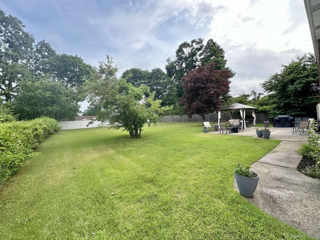 122 Jordan Street, Bay Shore, NY 11706