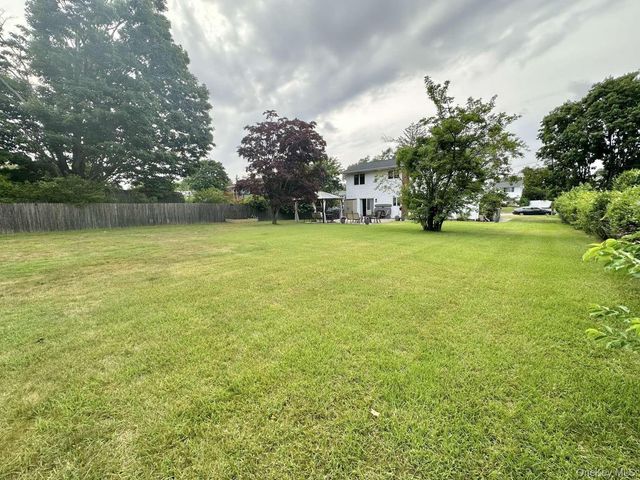 122 Jordan Street, Bay Shore, NY 11706