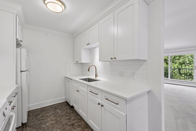 7310 York Avenue S 211-4, Edina, MN 55435