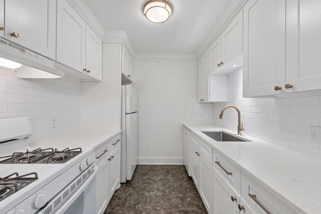 7310 York Avenue S 211-4, Edina, MN 55435