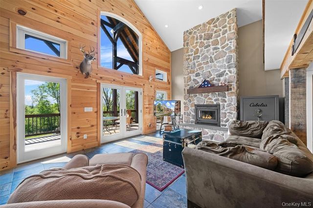 535 County Route 22, Middletown, NY 10940