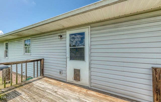 758 Old Stage Road, Church Hill, TN 37642