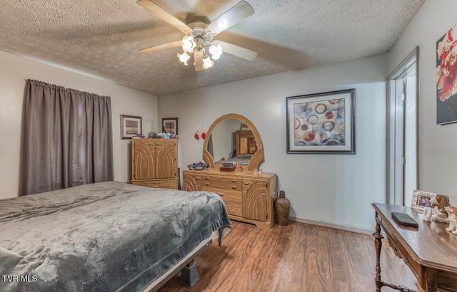 758 Old Stage Road, Church Hill, TN 37642