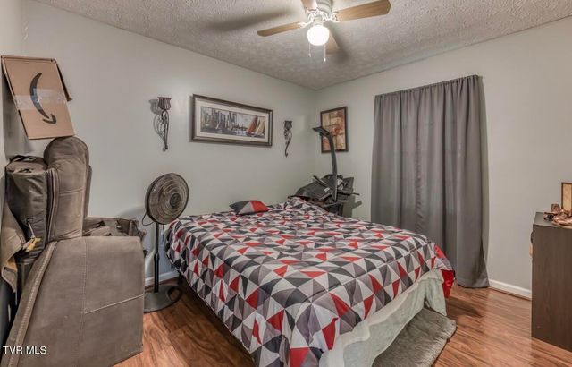 758 Old Stage Road, Church Hill, TN 37642