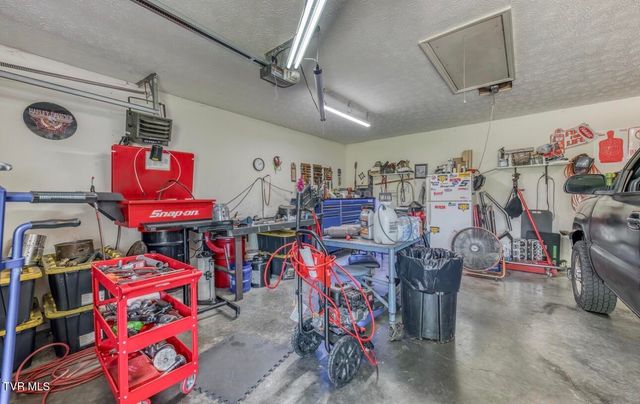 758 Old Stage Road, Church Hill, TN 37642