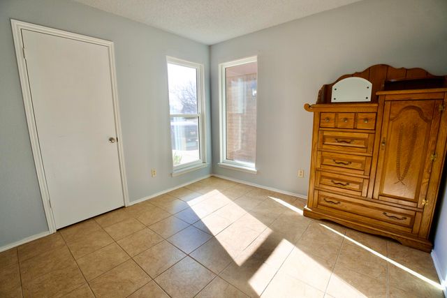 8208 Avenue X, Lubbock, TX 79423