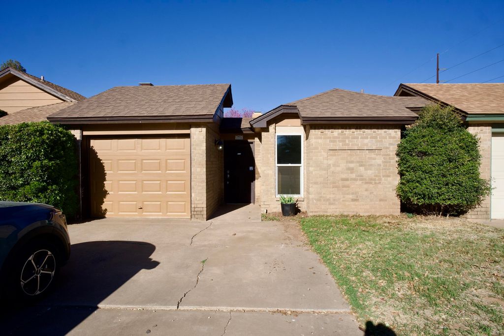 8208 Avenue X, Lubbock, TX 79423