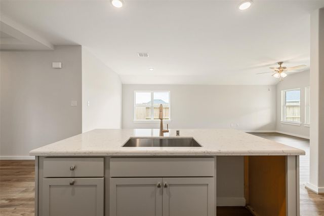 416 Fields Forest Lane, Dayton, TX 77535