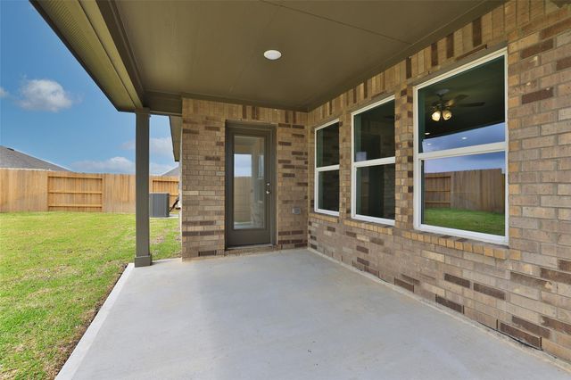 416 Fields Forest Lane, Dayton, TX 77535