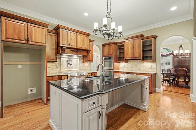 314 W Glenview Drive, Salisbury, NC 28147