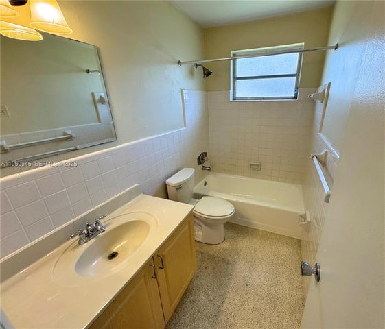 403 NW 25th St 5, Wilton Manors, FL 33311