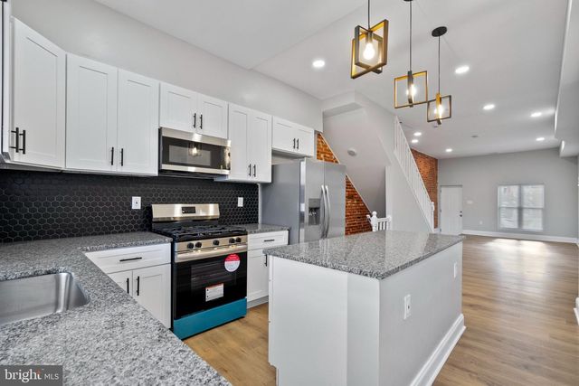 2640 E OLIVER ST, Baltimore, MD 21213