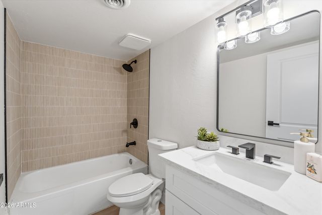 4620 N 68TH Street 116, Scottsdale, AZ 85251