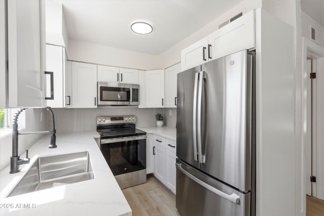 4620 N 68TH Street 116, Scottsdale, AZ 85251