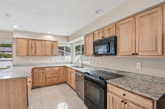563 EASTVIEW ROAD, Largo, FL 33770
