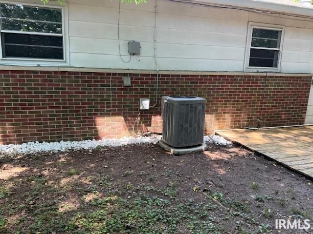 905 S Eastside Drive, Bloomington, IN 47401