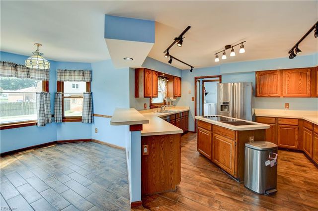 833 Copper Stone CIR, Chesapeake, VA 23320