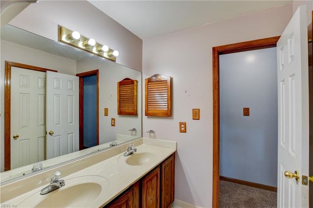 833 Copper Stone CIR, Chesapeake, VA 23320