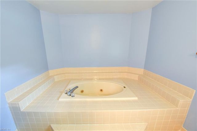 833 Copper Stone CIR, Chesapeake, VA 23320