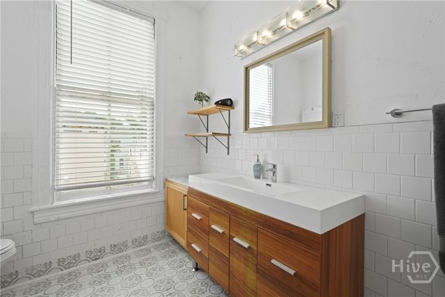 303 W 39th Street, Savannah, GA 31405