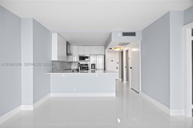 20335 W Country Club Dr 1905, Aventura, FL 33180