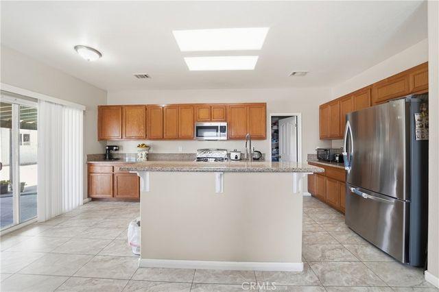 13767 Buttermilk, Victorville, CA 92392