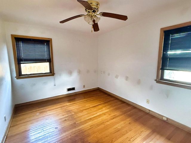 6352 W Medford AVENUE, Milwaukee, WI 53218