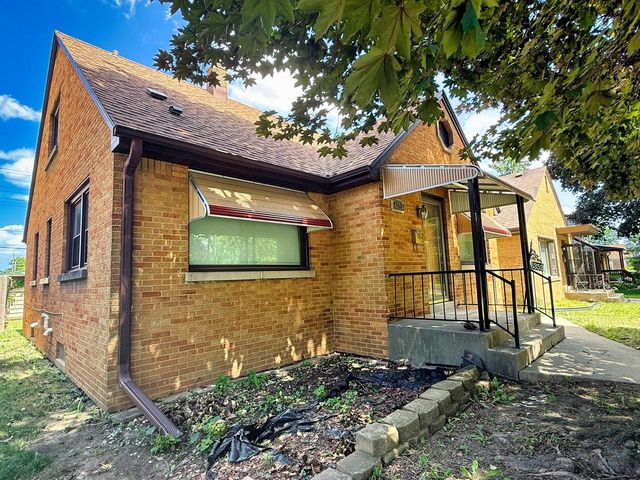 6352 W Medford AVENUE, Milwaukee, WI 53218