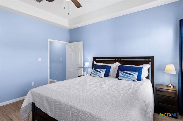 132 Breezeway Drive, Rockport, TX 78382