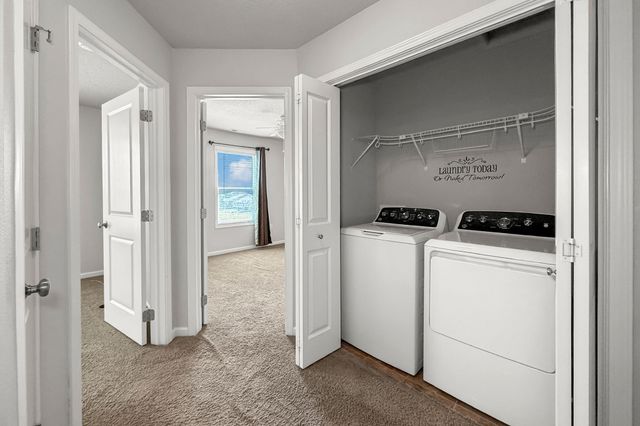 52 SE Booth Avenue, Waukee, IA 50263