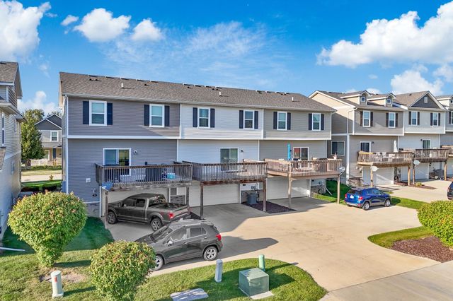 52 SE Booth Avenue, Waukee, IA 50263