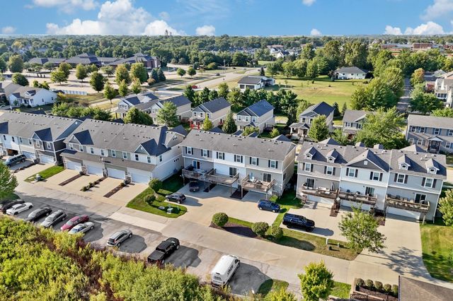 52 SE Booth Avenue, Waukee, IA 50263