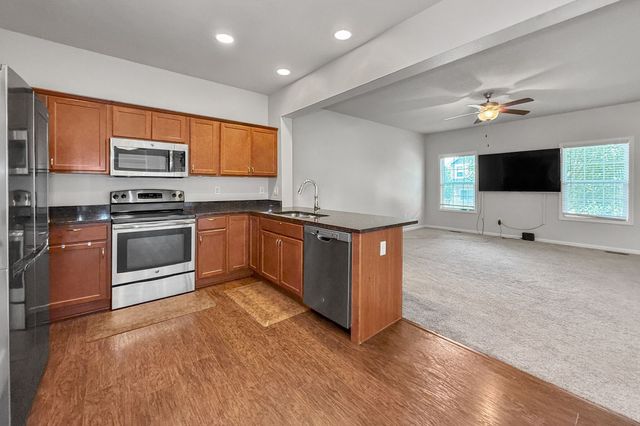 52 SE Booth Avenue, Waukee, IA 50263