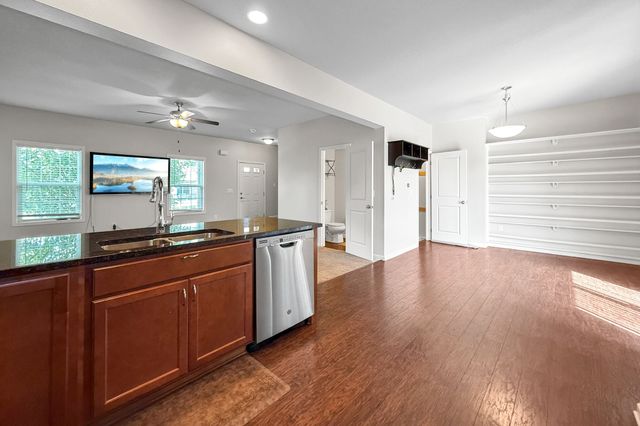 52 SE Booth Avenue, Waukee, IA 50263