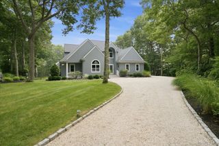 90 Lakeside Lane, Westhampton, NY 11977