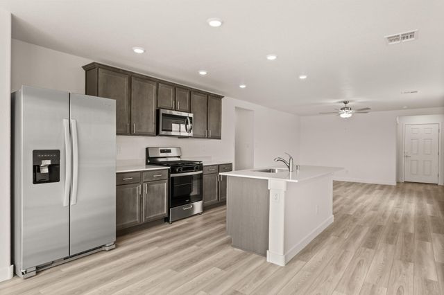 1721 Cowboy Haven Lane NE, Rio Rancho, NM 87144