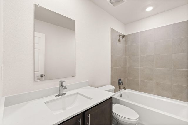 1721 Cowboy Haven Lane NE, Rio Rancho, NM 87144