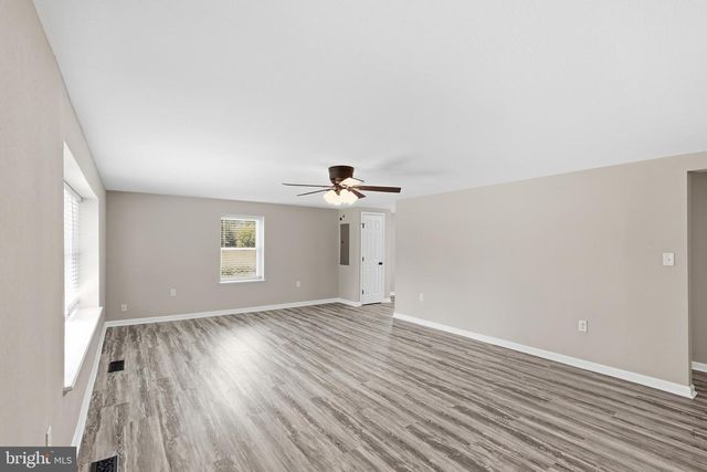 898 W EVENS RD, Viola, DE 19979