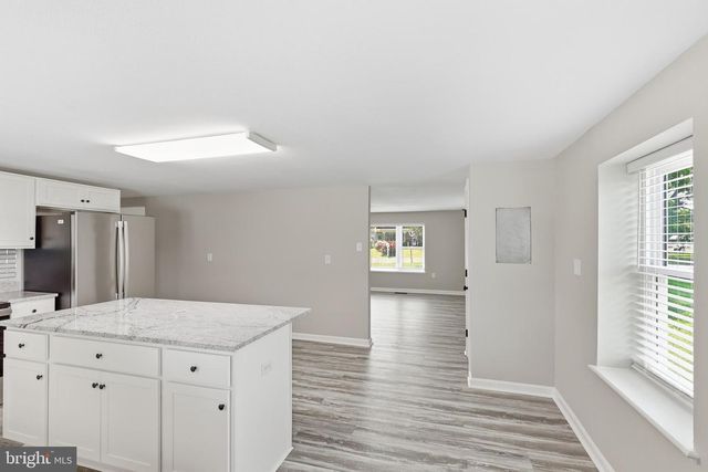 898 W EVENS RD, Viola, DE 19979