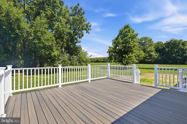 898 W EVENS RD, Viola, DE 19979