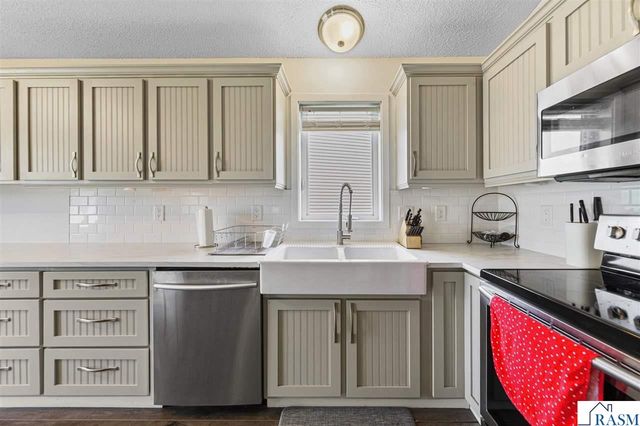 829 Tanager Road, Mankato, MN 56001