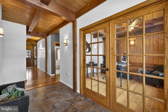 15157 PURCELLVILLE RD, Purcellville, VA 20132