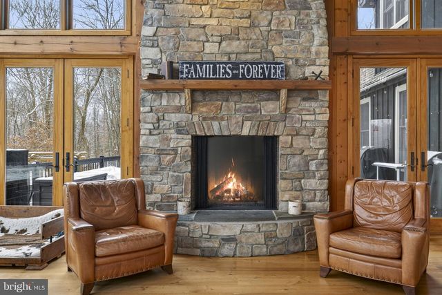 15157 PURCELLVILLE RD, Purcellville, VA 20132
