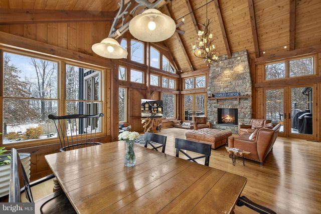 15157 PURCELLVILLE RD, Purcellville, VA 20132