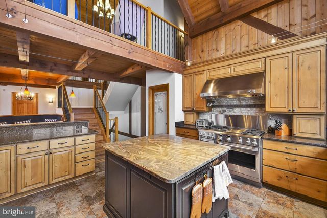 15157 PURCELLVILLE RD, Purcellville, VA 20132