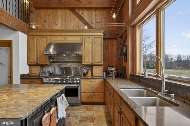 15157 PURCELLVILLE RD, Purcellville, VA 20132