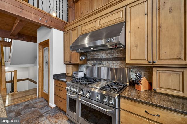 15157 PURCELLVILLE RD, Purcellville, VA 20132