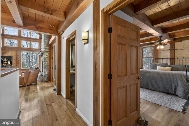 15157 PURCELLVILLE RD, Purcellville, VA 20132