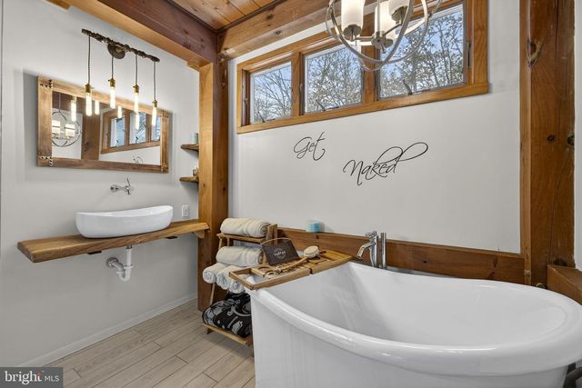 15157 PURCELLVILLE RD, Purcellville, VA 20132